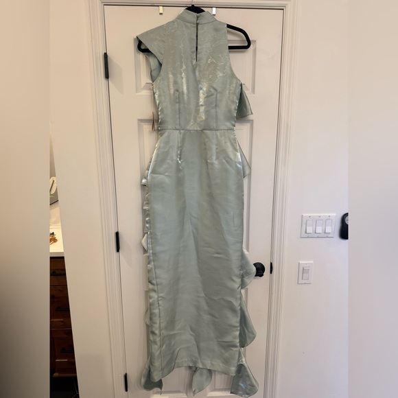 NWT La Fuori Green Sea foam Ruffle Halter Gown Formal Dress 100% silk size large - Picture 3 of 6